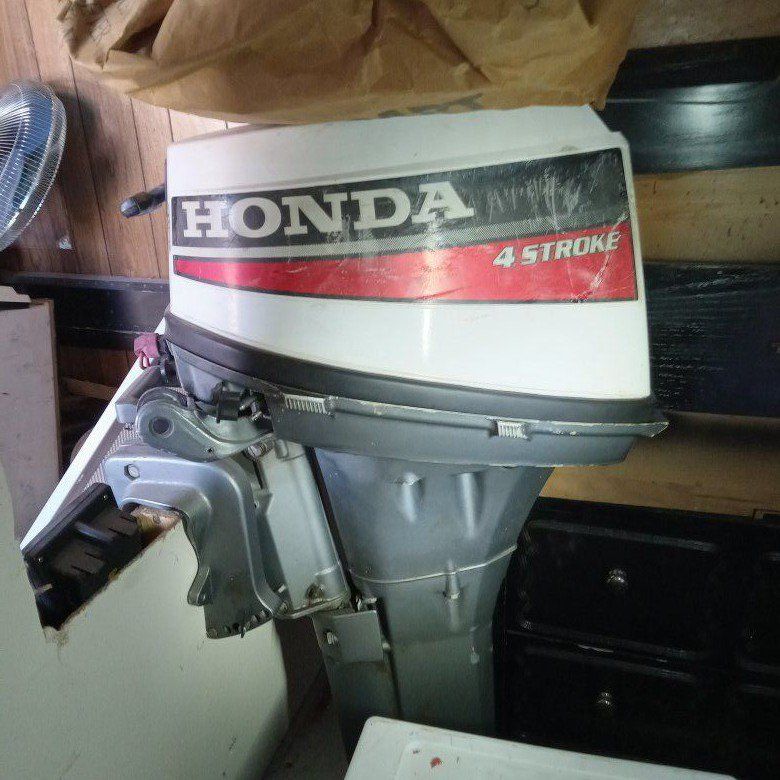 8 horsepower Honda boat motor