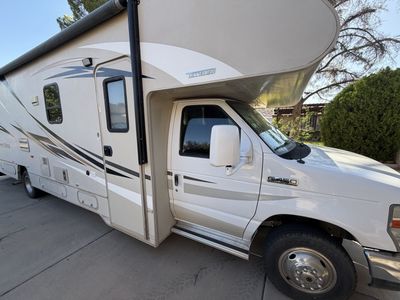 2016 Minnie Winnie 31 ft Motor Home RV