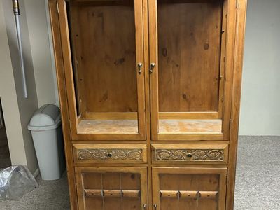 Beautiful china hutch