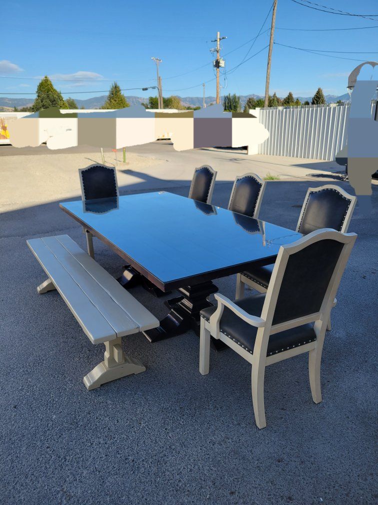 Large Dining Ethan Allen Table Set with Chairs and Bench 