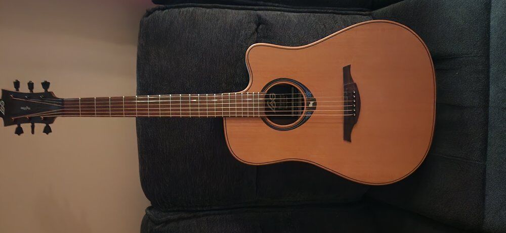 Lag Guitar Powered By HyVibe