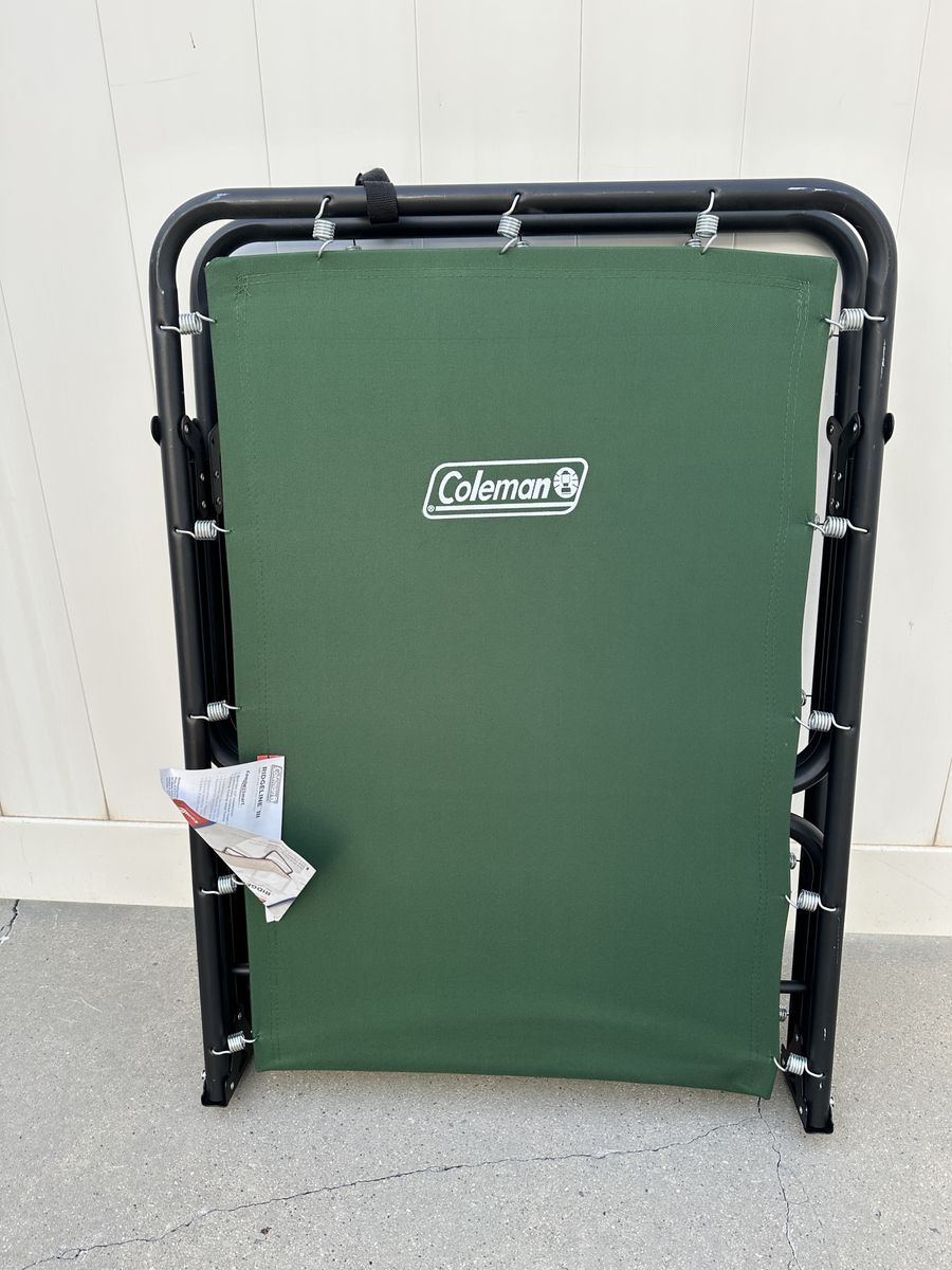 Coleman ComfortSmart Deluxe Camping Cot - Heavy-Duty Steel Frame