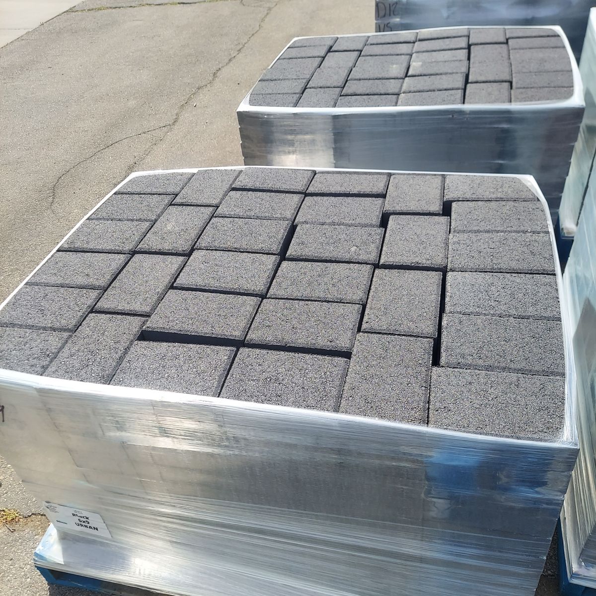 BLACK 6x9 PAVERS