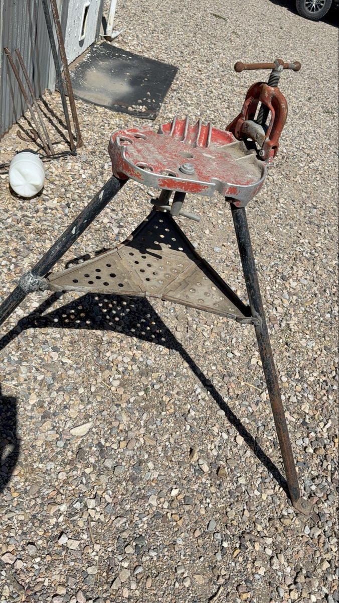 RIDGID 300 Power Drive Pipe Threader w/ Stand & Dies - Heavy Duty Industrial Tool