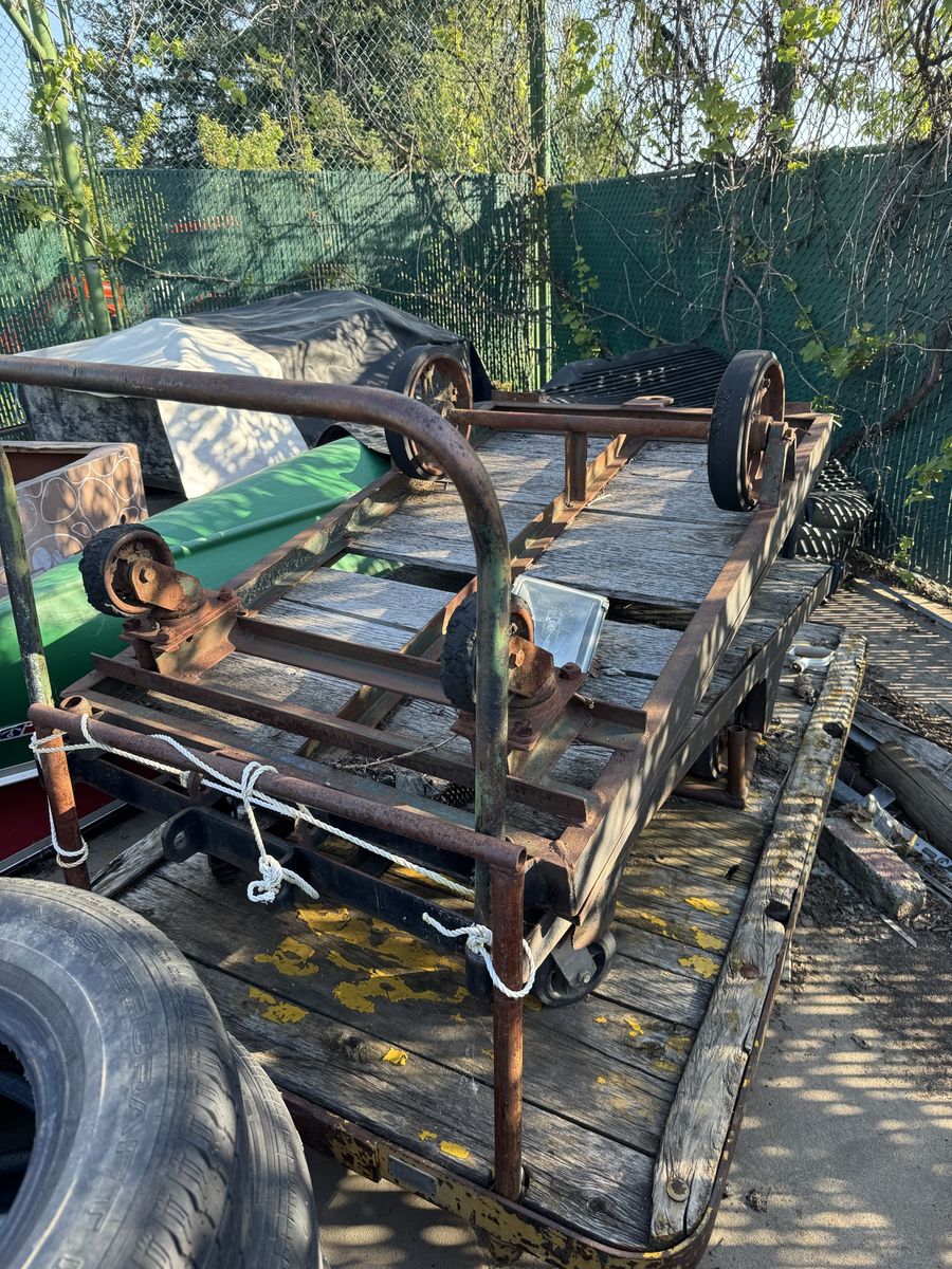 Commercial carts heavy duty have 3