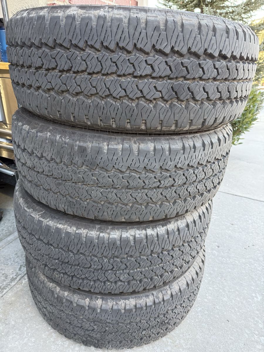 LT 285 / 60 R 20 firestone At2 Full Tread 4x