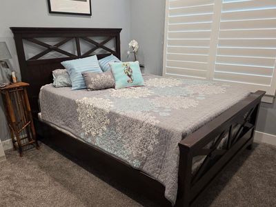 Queen bedframe and mattress