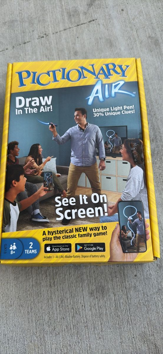 Mattel Pictionary Air Drawing Game - Draw in the Air, See it on Screen, Family Fun GJX13