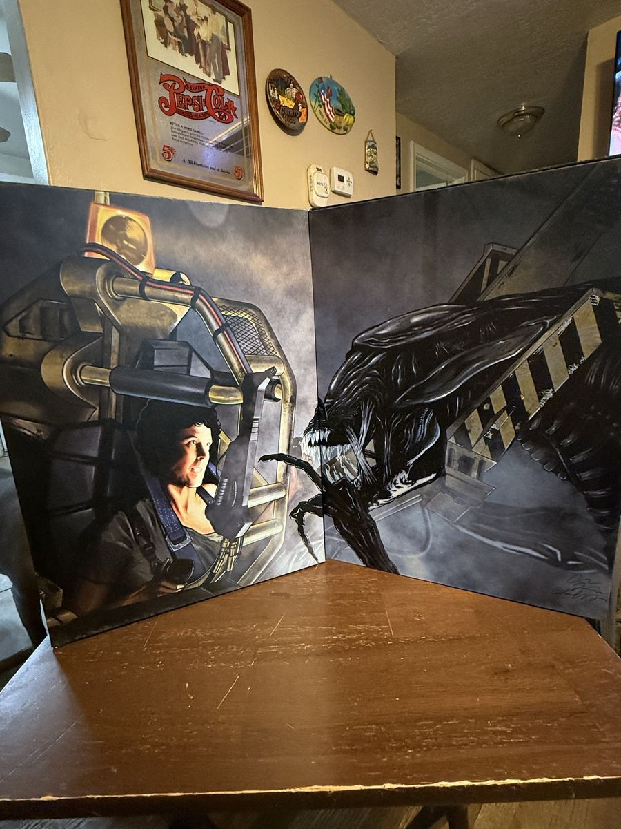 Main image 6