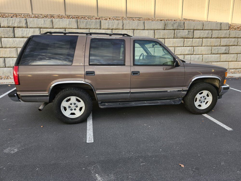 1997 CHEVROLET TAHOE LS