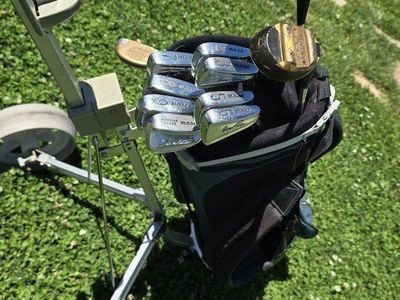 VINTAGE GARY PLAYER RAM "FULLBACK" RIGHT HAND GOLF SET w/ FOLDABLE CADDY( SAVES YOUR BACK & MONEY!) OGIO GOLF BAG GREAT CONDITIO