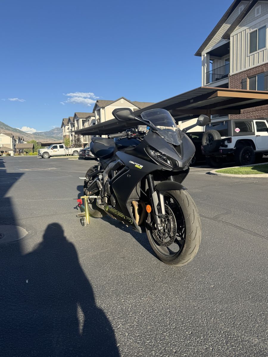 2025 Triumph Daytona 660