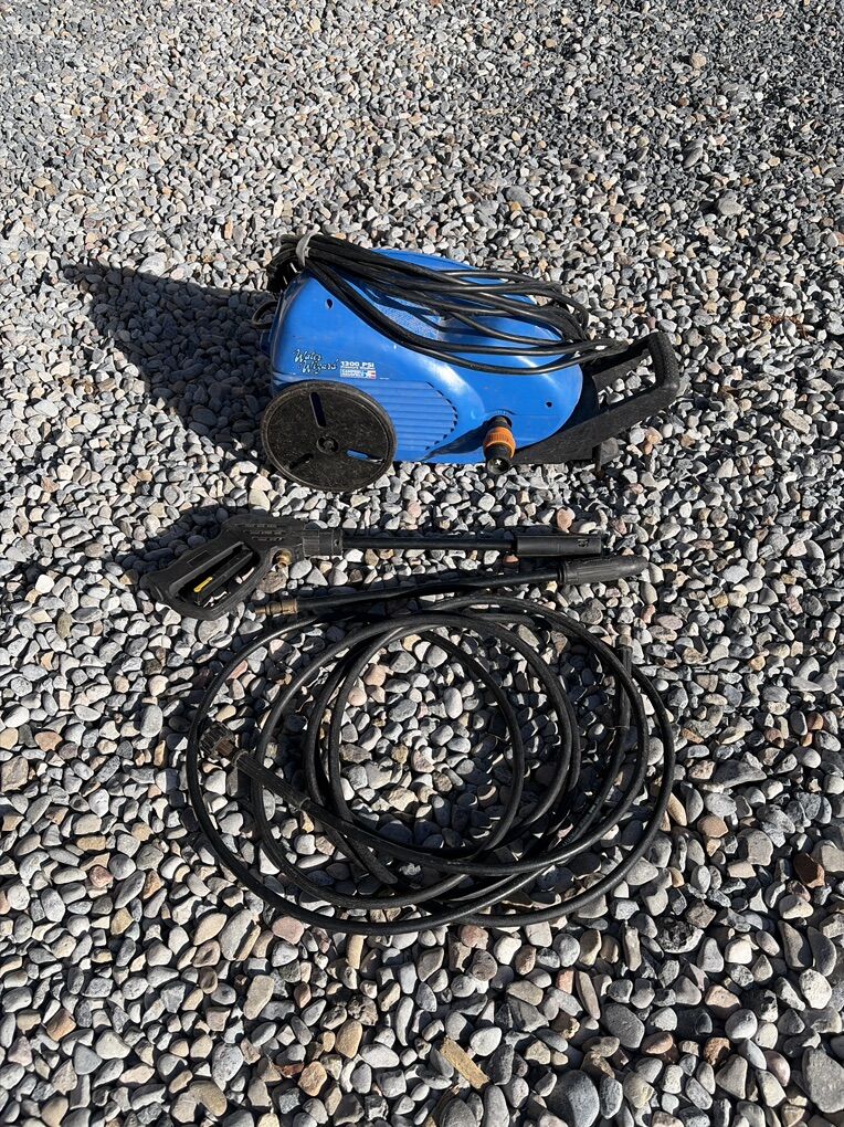 Campbell hausfeld Pressure Washer