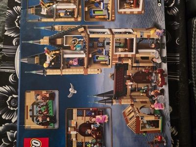 Harry potter castle Lego set