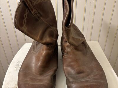 Brown Ariat Boots