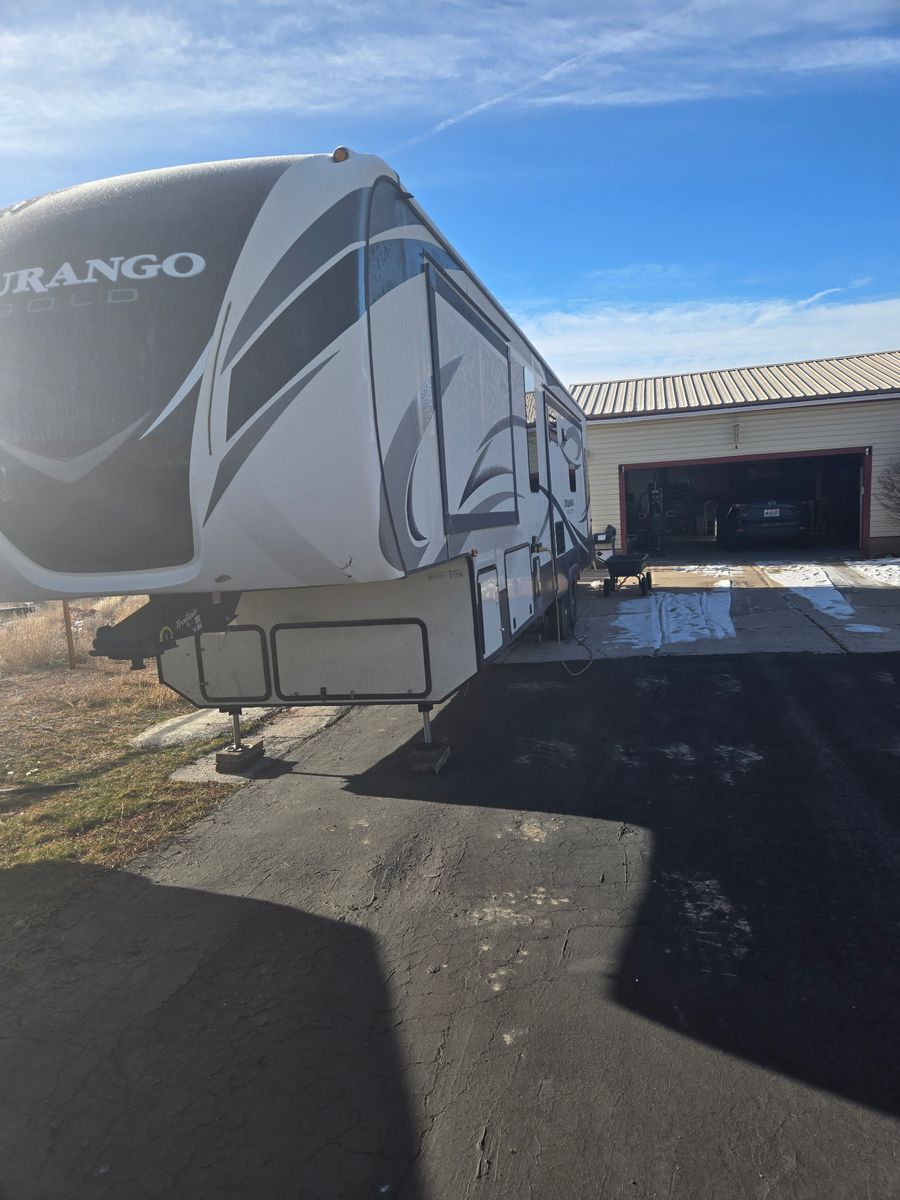 Durango Gold 5th Wheel