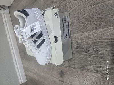 new adidas size 4 1/2