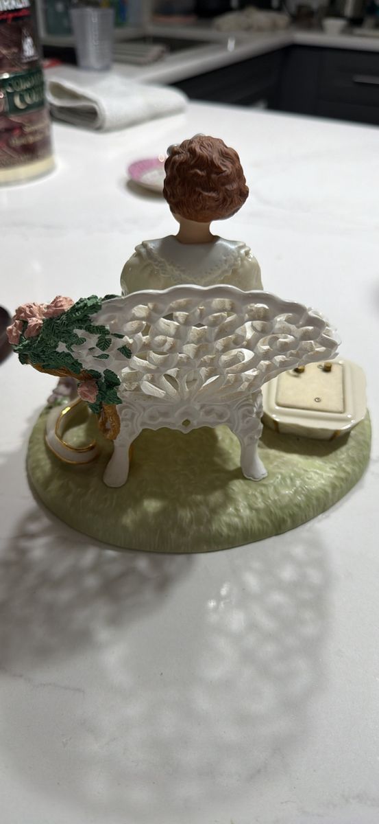 Main image 3