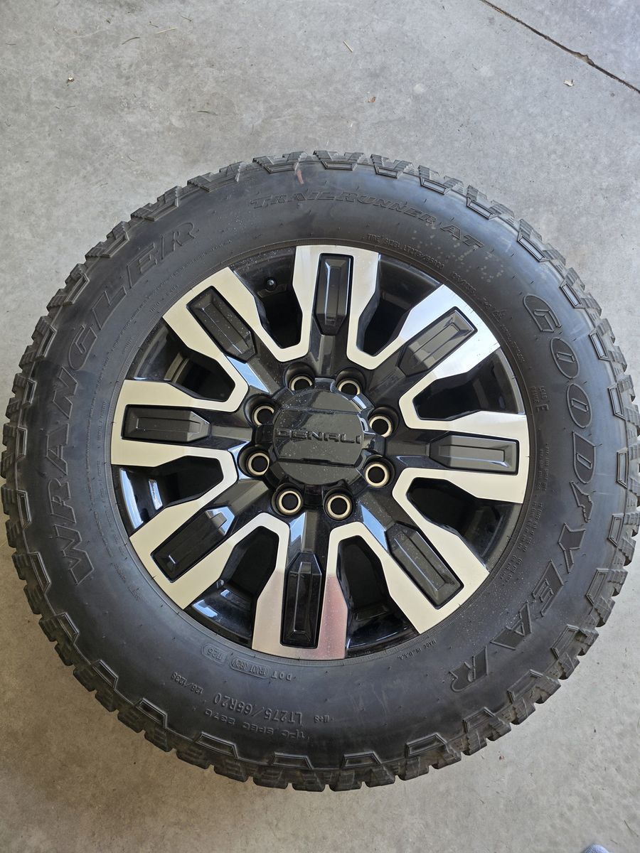 2026 GMC Sierra Denali 3500HD OEM 20” Wheels & Tires – LT275/65R20 Goodyear Wrangler TrailRunner AT – 8x180