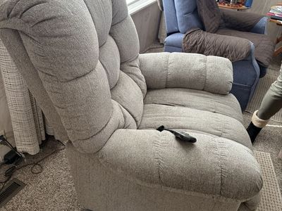 Reclining Lift Chair