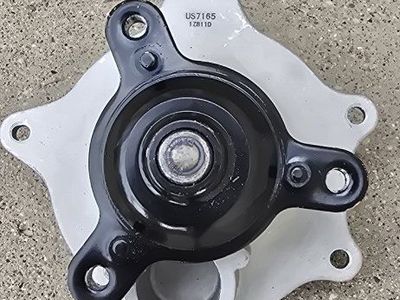 US7165 12811D Automotive Water Pump