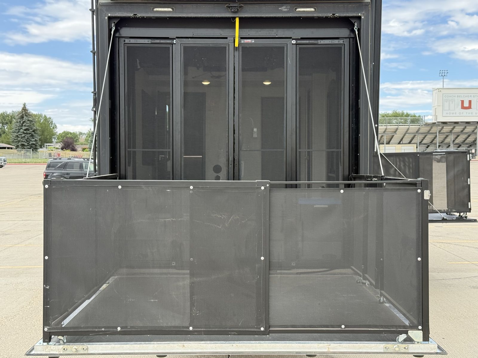 Main image 9