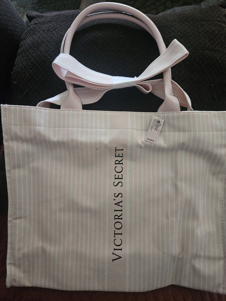 Brand New Pink VS Bag For Sale!!