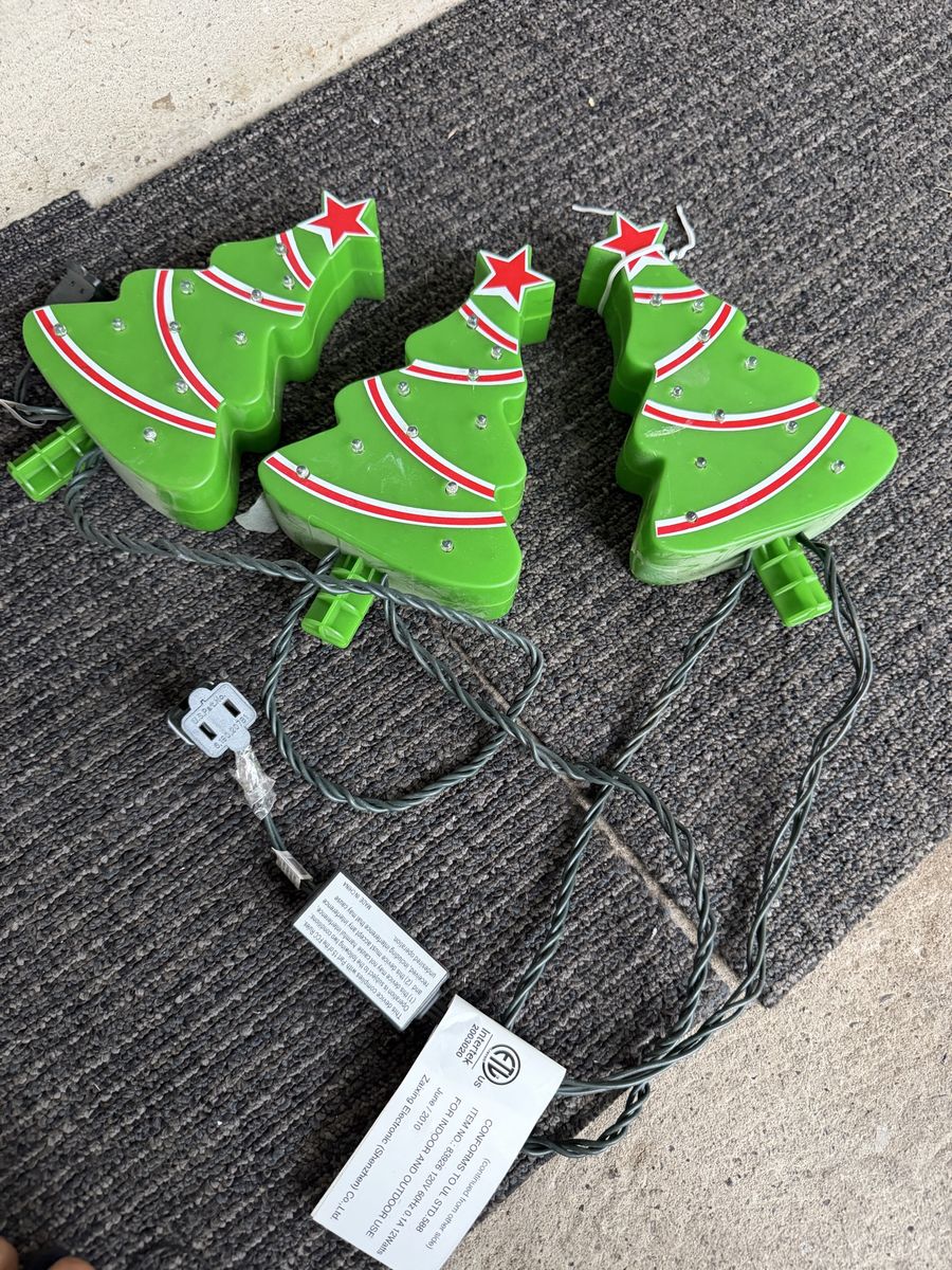 Set of 3 Light Up Christmas Tree Lawn Stake Decorations Indoor Outdoor