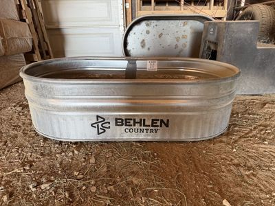 Behlen stock Tank (2)