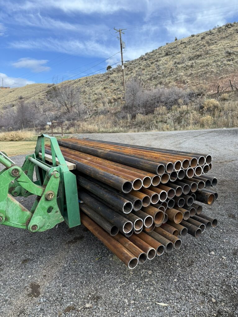 Drill Pipe Posts