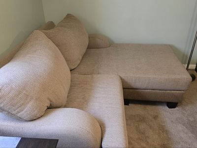 FREE Modular Beige Sectional Sofa w/ Chaise & Corner Piece