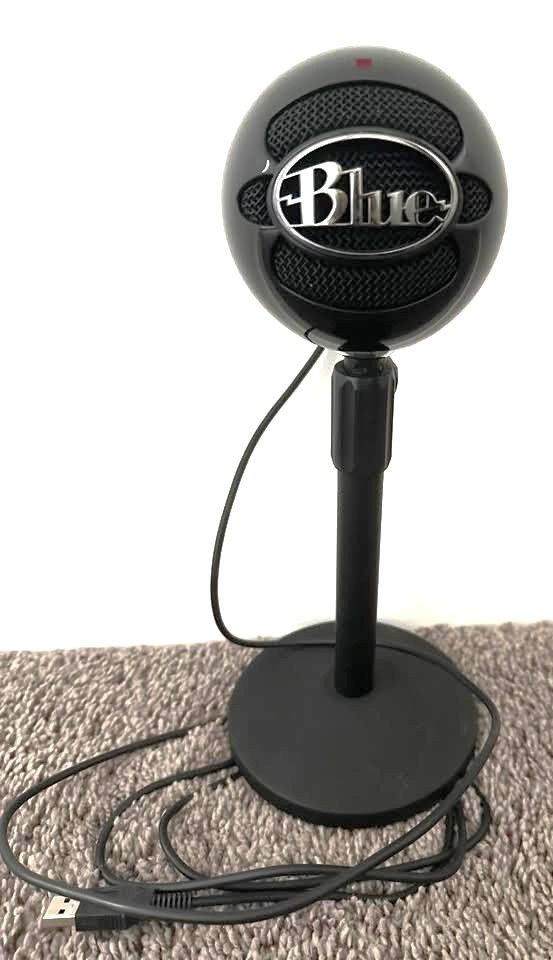 Blue Snowball USB Microphone with Stand - Excellent Condition, Tested