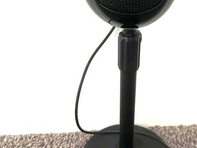 Blue Snowball USB Microphone with Stand - Excellent Condition, Tested