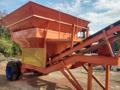 Trailer Mounted Portable Surge Aggregate Feed Bin 8 Ton Hopper Belt Feeder Asphalt Construction Quarry Equipment Dodge Motor