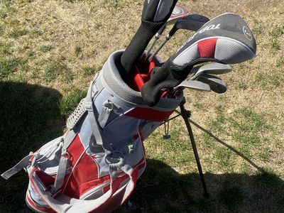 Top Flight beginner bag and clubs, etc