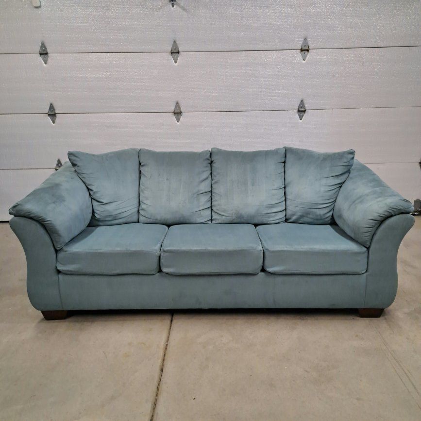 FREE DELIVERY - Beautiful Teal Sofa