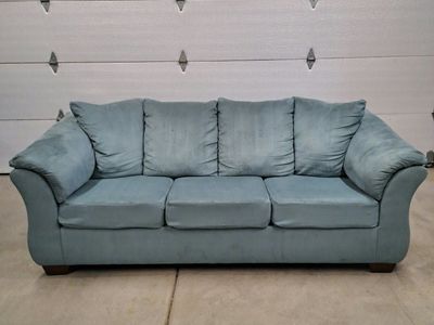 FREE DELIVERY - Beautiful Teal Sofa