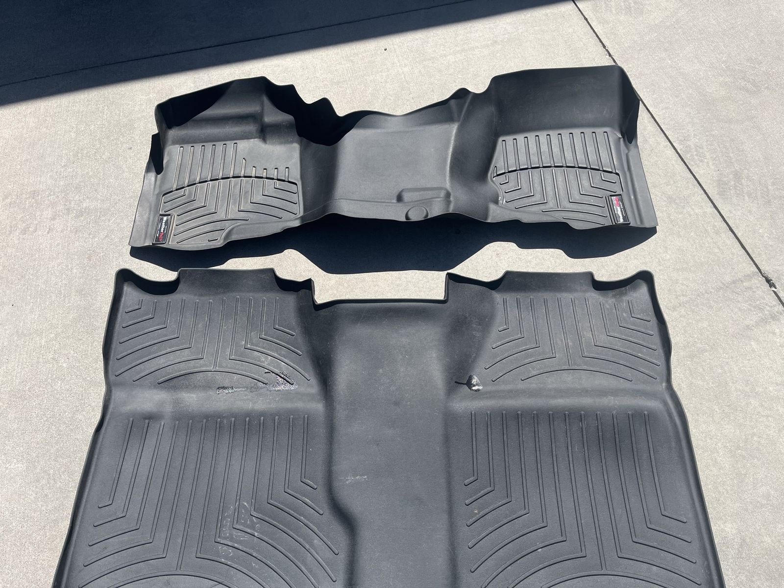 WeatherTech Custom Fit Floor Liners - Front & Rear Set (Black) for 2011-2016 Chevy 250-350 hd