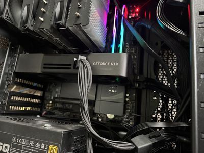 AMD 7950x 32gb DDR5 nvidia 5070 Founders edition graphics card 10g networking gaming pc or home server