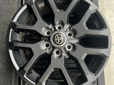 23 Tundra Platinum Wheels