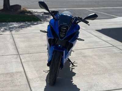 2026 SUZUKI GSX-8R