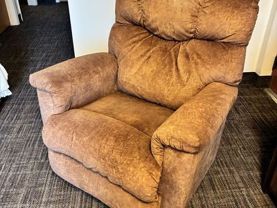 La-Z-Boy Brown Power Recliner