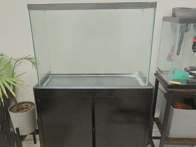 37 Gallon Glass Aquarium Fish Tank with Black Cabinet Stand (30x12x22)