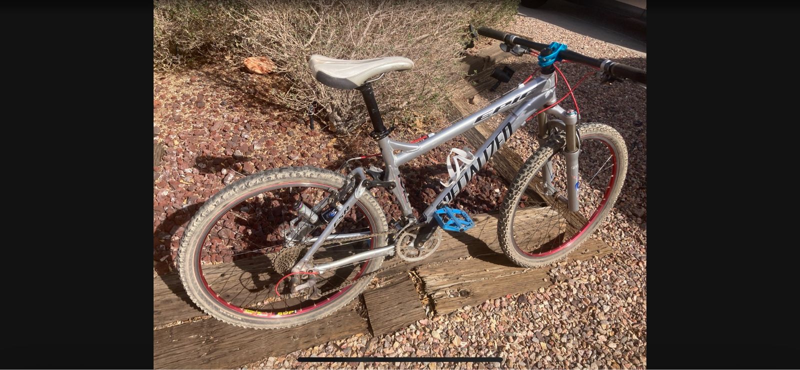 2005 Specialized Epic Full Suspension Mountain Bike. Good Condition. Medium.