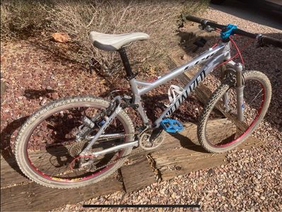2005 Specialized Epic Full Suspension Mountain Bike. Good Condition. Medium.