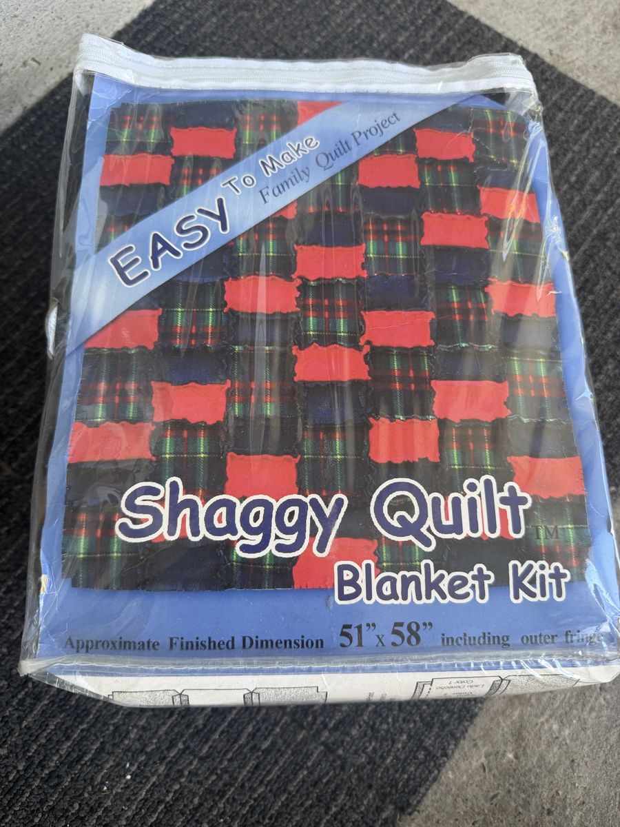 Easy to Make Shaggy Quilt Blanket Kit 51" x 58" Plaid Red Navy