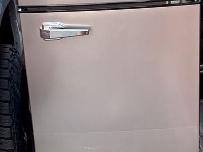 7.5 Cu. Ft.Mini fridge In Platium With Too Freeze