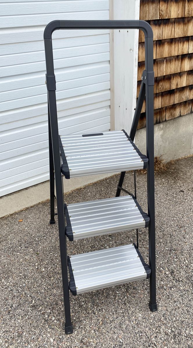 Folding 3 Step Ladder - Costco brand