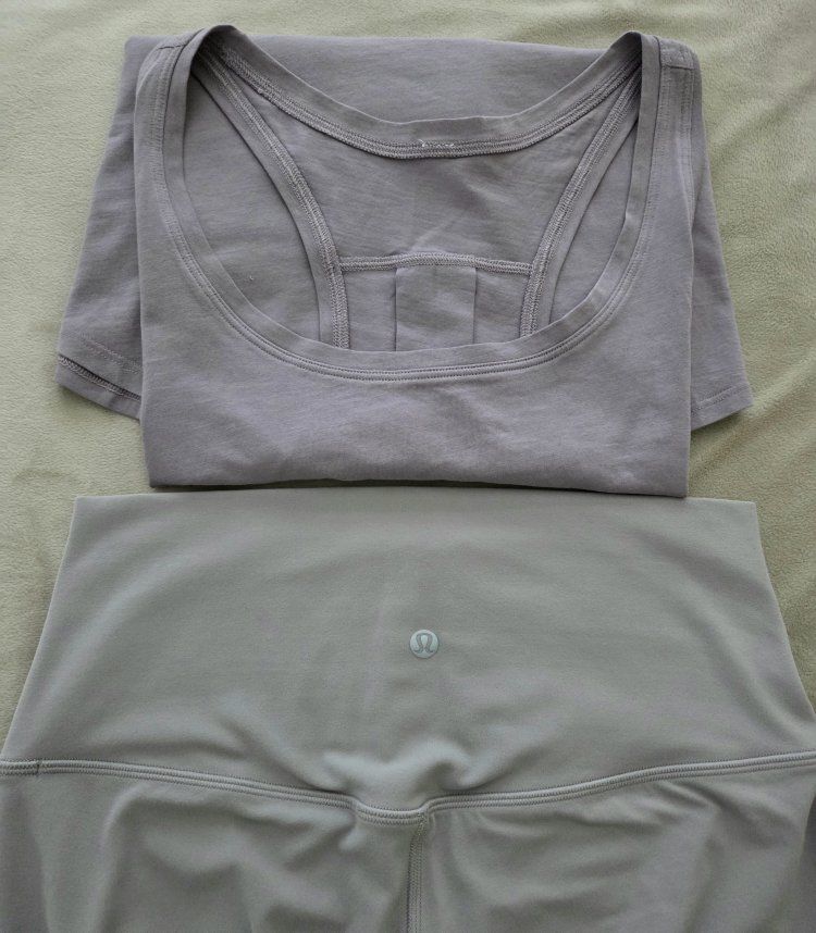 EC 2pcs Lululemon: Align Leggings + tank size 8