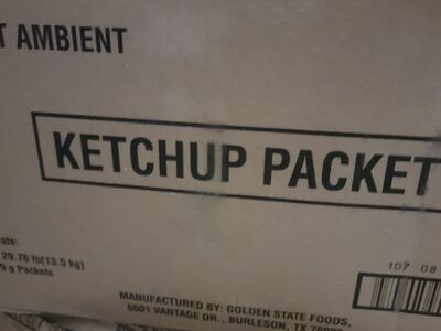 Fast food type ketchup packets.